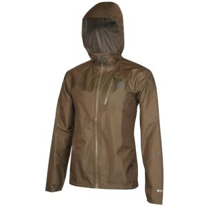 Helium Jacket vs. Swift Cap: Which Gear Reigns Supreme?